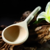 KARIBU Schöpfkelle aus Laubholz