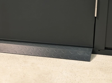 Finnhaus Wolff Metall-Gartenhaus Thorin 3924 + 1,5m Anbaudach - Elementhaus - Geräteschuppen - Flachdach - anthrazit