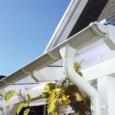 SkanHolz Metall Regenrinnen für Terrassenüberdachungen